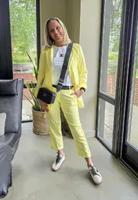 Image YELLOW WEDDING