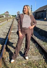 Image SUIT WITH STRIPES