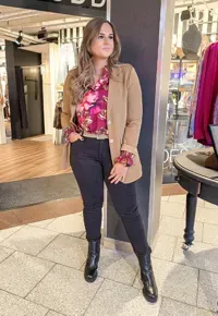 Image DRESS UP, SHOW UP