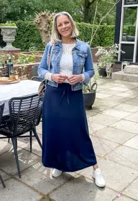 Image NAVY & LACE ELEGANCE