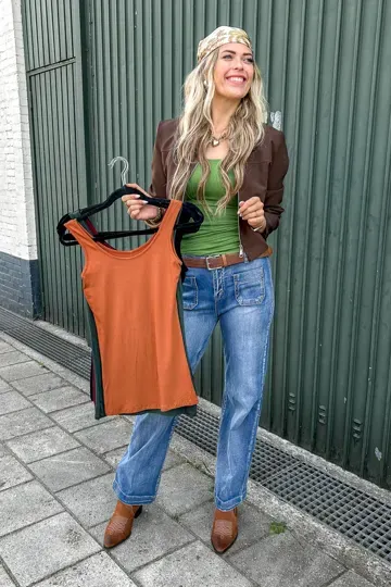 Image MODERN COWGIRL