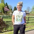 T-shirt QAMILA
