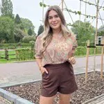 Short SELENA SHORT